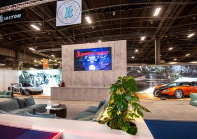 Stand sur mesure en remontage KIDSTON – RETROMOBILE